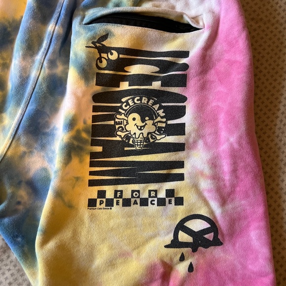 BBC Icecream Running Dog Tie-Dye Shorts- XXL - Picture 3 of 6